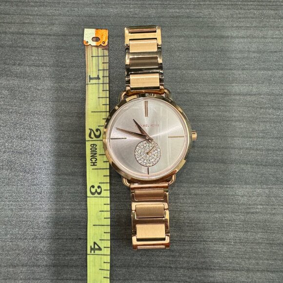Michael Kors Rose Gold Watch - Picture 13 of 16